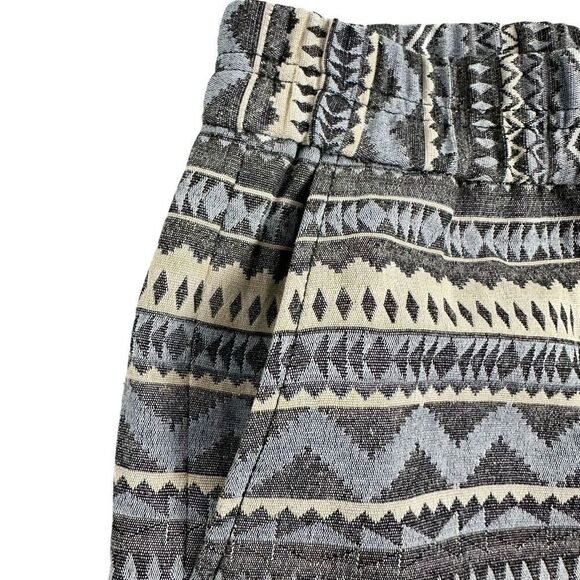 J. Crew Factory Womens Size 2 Pull On Short Aztec Style F0310 Blue Brown - Picture 3 of 5